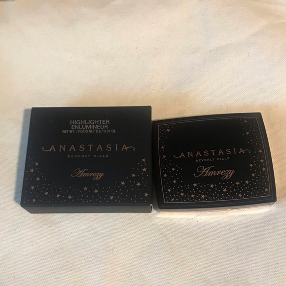 Anastasia Beverly Hills Amrezy Highlighter - Radiant Gold - Picture 2 of 4